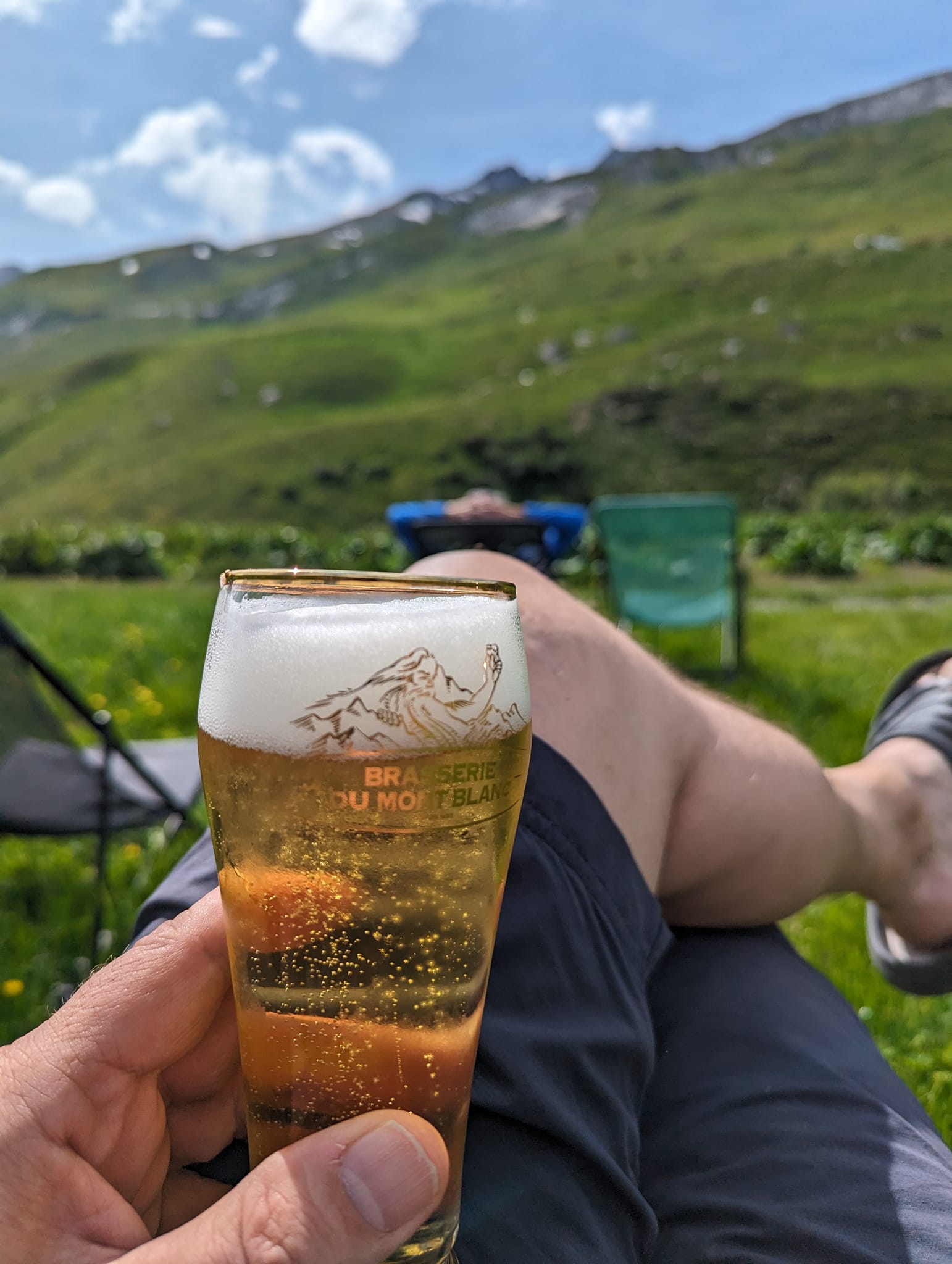 En liten forfriskning mens jeg venter på middagen.