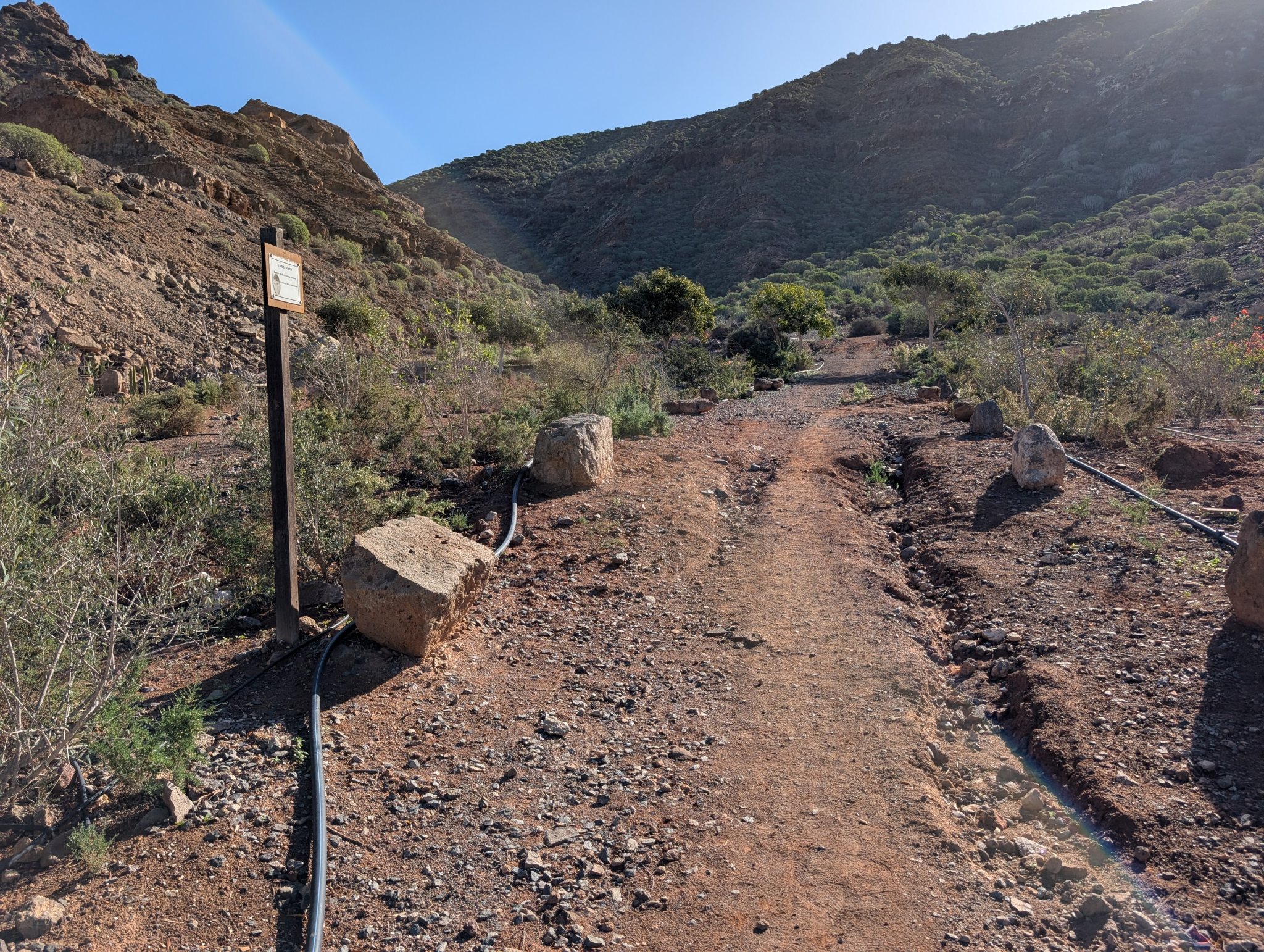 Start på stien fra parkeringsplass.