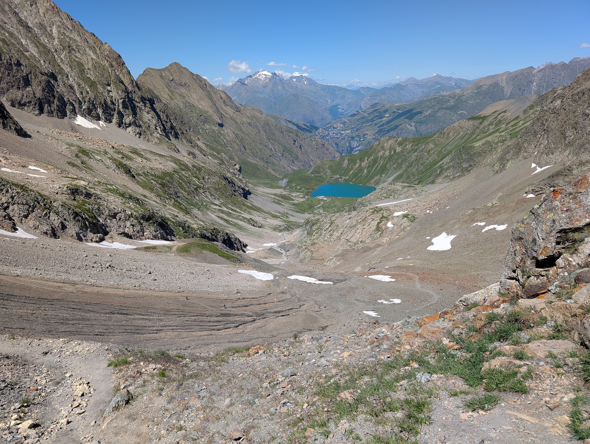 Utsikten ned mot Lac de la Muzelle
